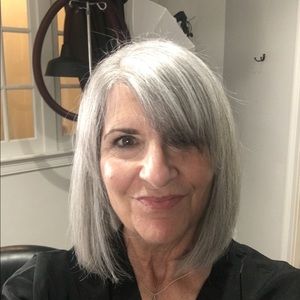 Meet your Posher, Ellen